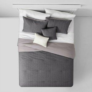 NEW 5pcQUEEN Flannel Strip Comforter Set